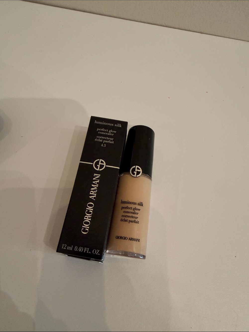 Giorgio Armani luminous silk multi purpose perfect glow concealer shade 4.5